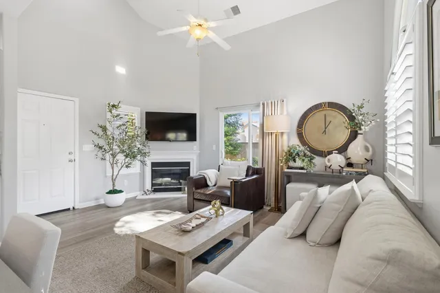 $419,900 | 750 Shasta Oaks Court, Roseville, CA 95678