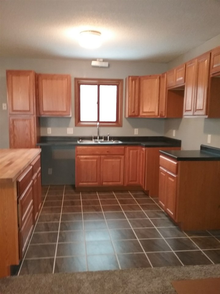 11243 East Pickard Road Mount Pleasant, MI 48858 - Photo 9 of 37 1872840-8.JPG