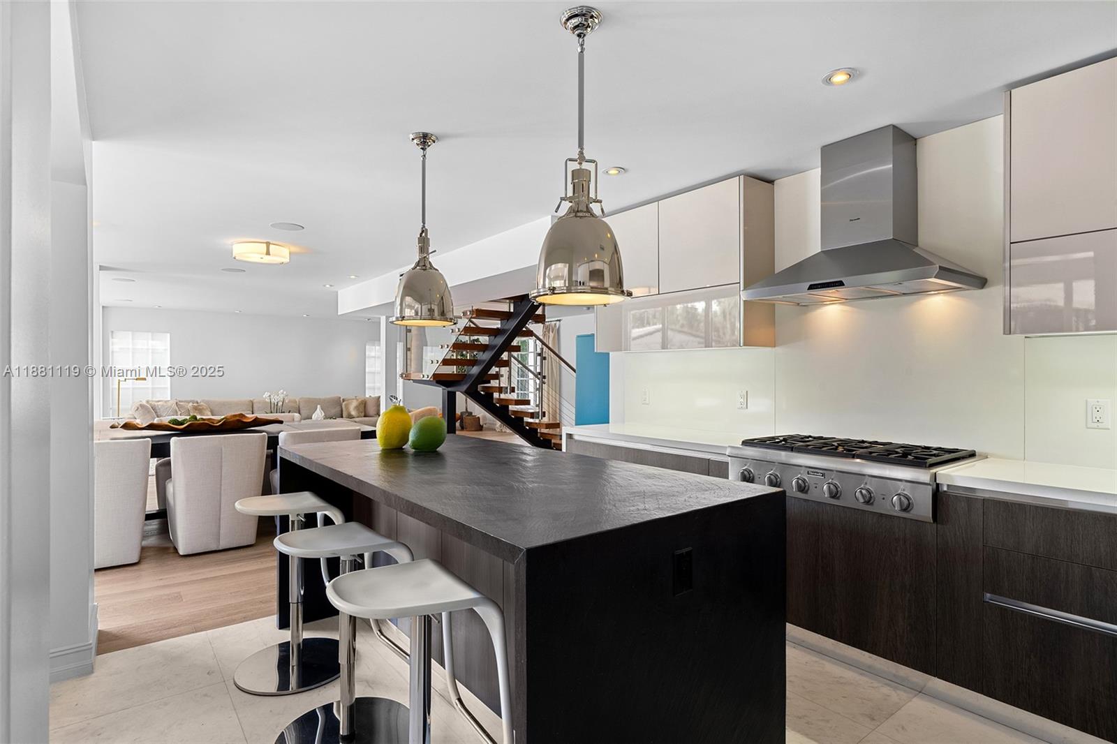 575 Bay Point Road Miami, FL 33137 - Photo 36 of 87