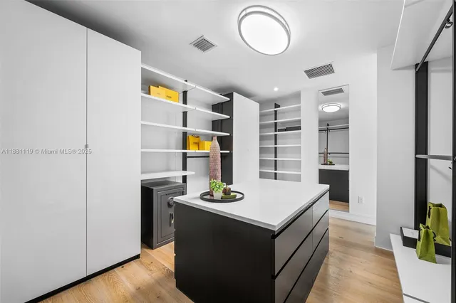 $8,750,000 | 575 Bay Point Road, Miami, FL 33137