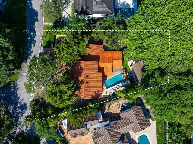 $8,750,000 | 575 Bay Point Road, Miami, FL 33137