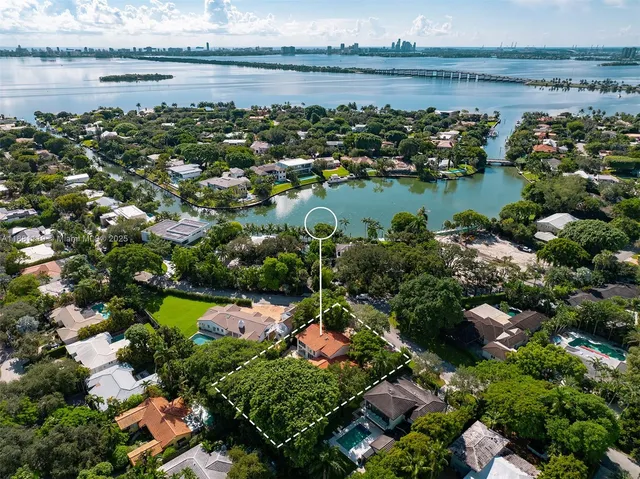 $8,750,000 | 575 Bay Point Road, Miami, FL 33137