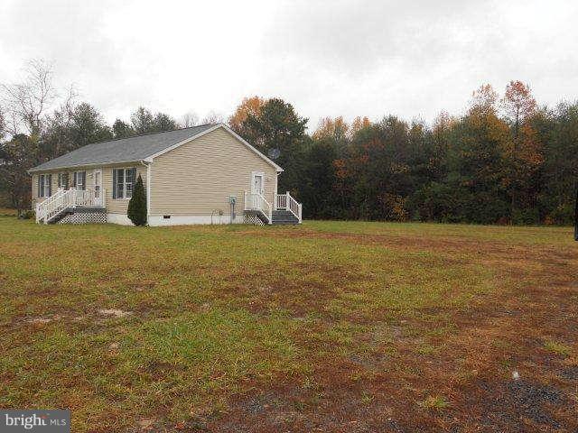 344 Brodfield Road Colonial Beach, VA 22443 - Photo 4 of 29 View