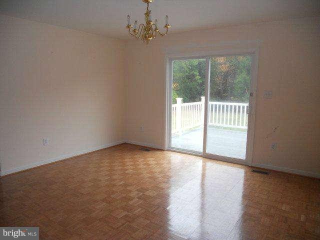 344 Brodfield Road Colonial Beach, VA 22443 - Photo 8 of 29 Dining Room