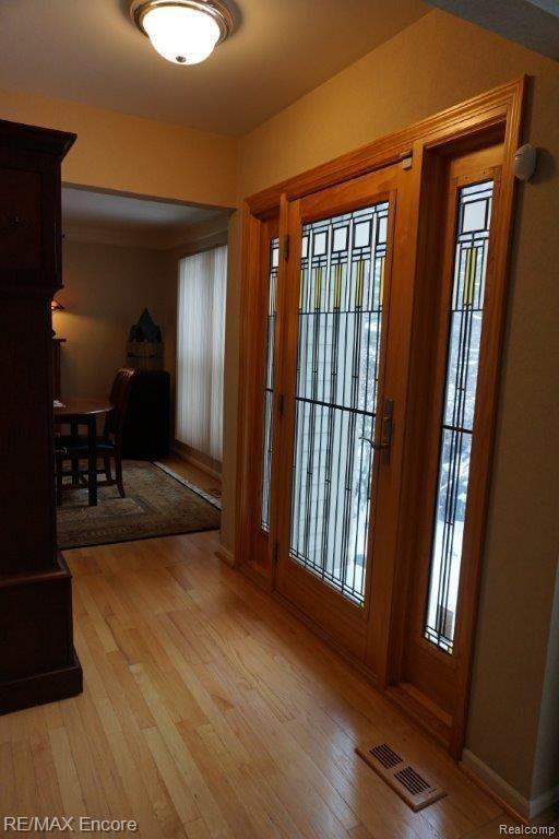 6491 Pine Valley Road Clarkston, MI 48346 - Photo 11 of 64