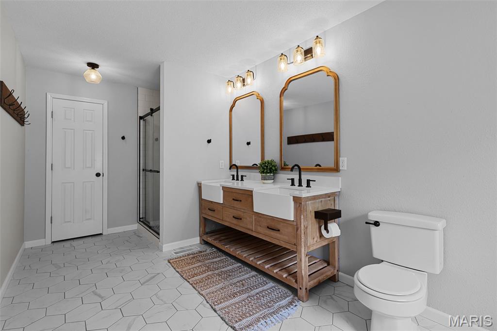 8010 Austin Drive Troy, IL 62294 - Photo 17 of 36