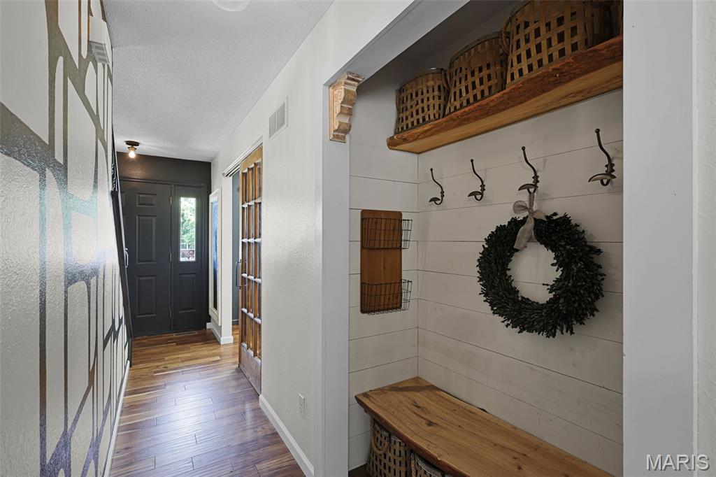 8010 Austin Drive Troy, IL 62294 - Photo 4 of 36