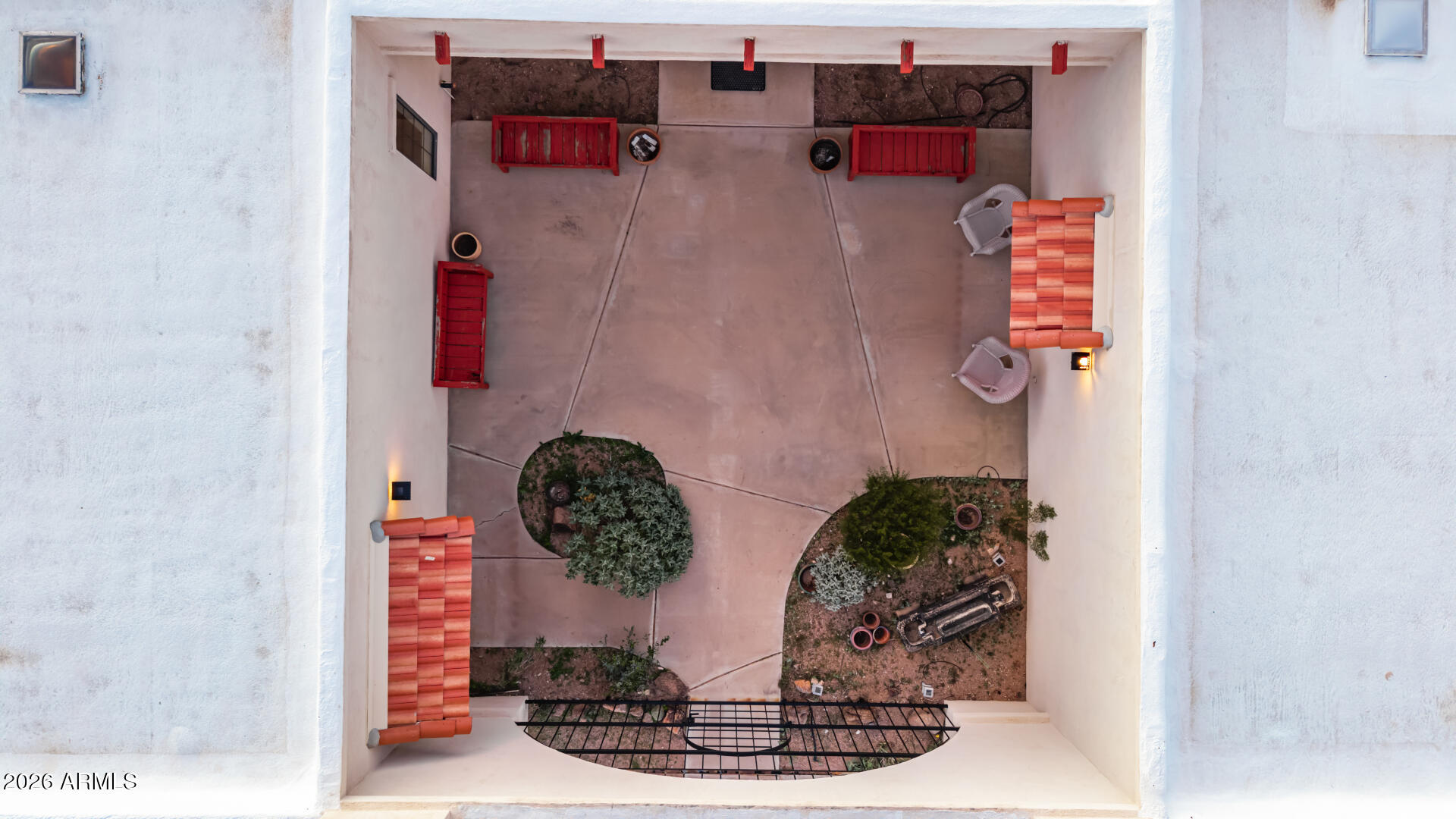 5496 North Arizona Road Apache Junction, AZ 85119 - Photo 40 of 49 Courtyard patio