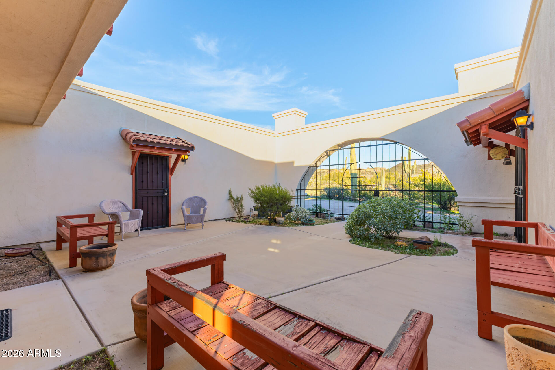 5496 North Arizona Road Apache Junction, AZ 85119 - Photo 8 of 49 Front Courtyard