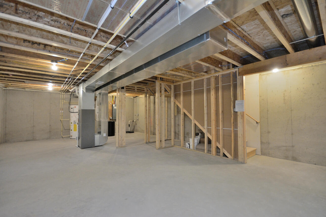 919 5 Mile Road Caledonia, WI 53402 - Photo 10 of 25 3 GWE (1)