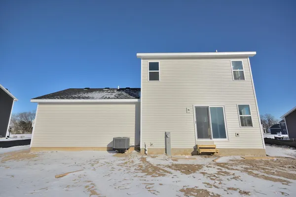 $512,900 | 919 5 Mile Road, Caledonia, WI 53402