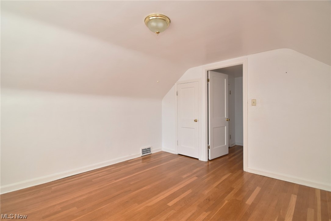 2443 Dysart Road Cleveland, OH 44118 - Photo 19 of 25 3rd Floor Bedroom