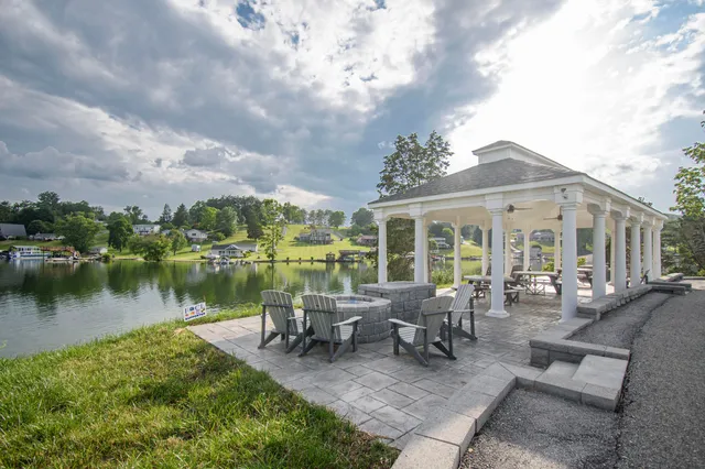 $250,000 | Lot 8 Tanager Cove, Dublin, VA 24084