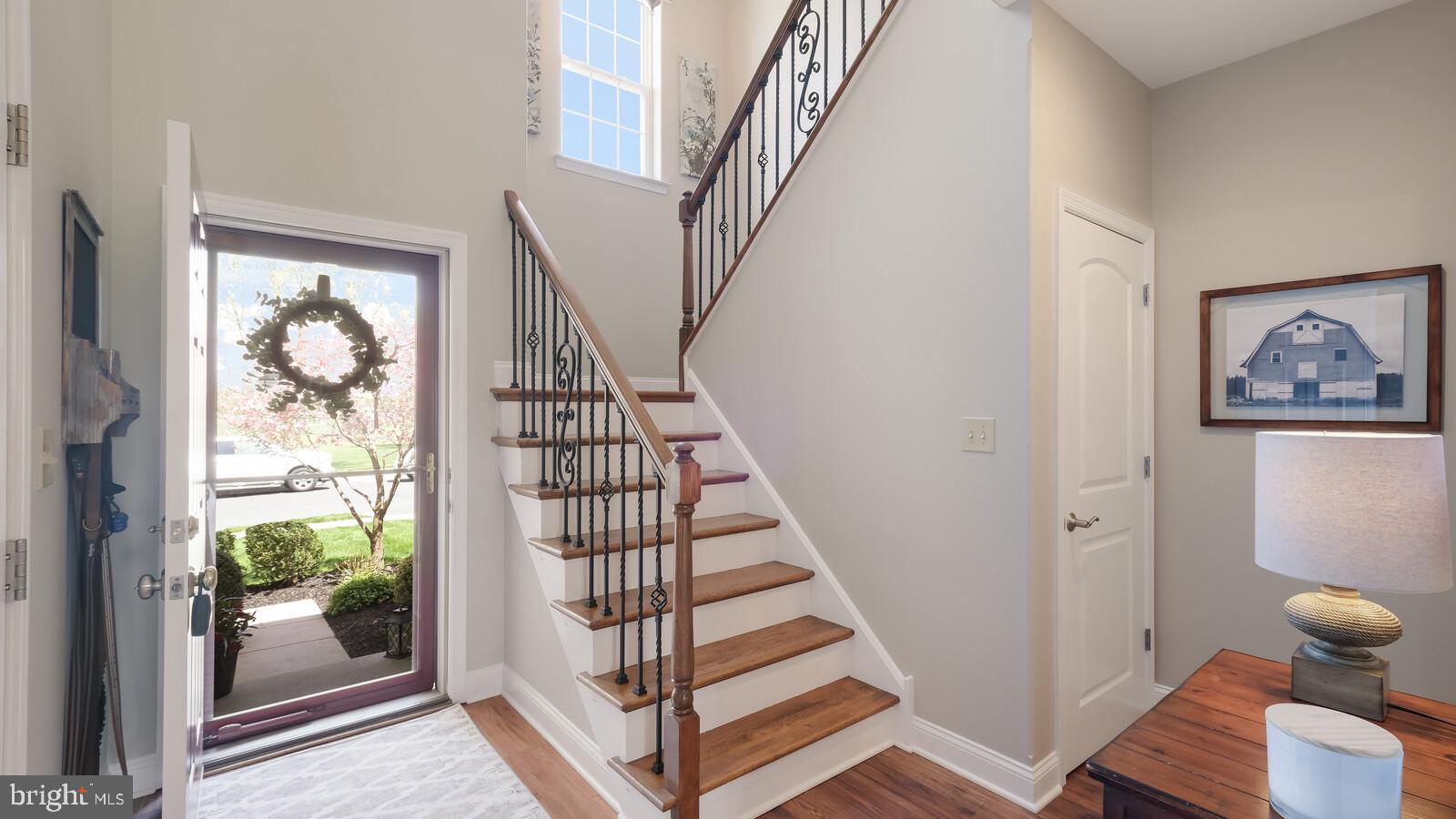 454 Buchanan Road Perkasie, PA 18944 - Photo 3 of 32 2 Story Foyer