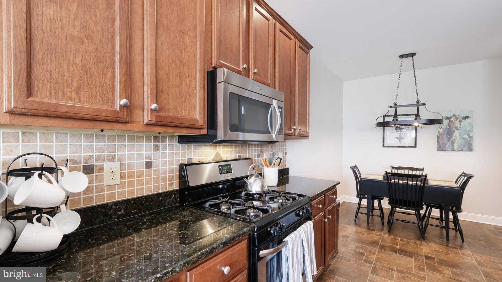 454 Buchanan Road Perkasie, PA 18944 - Photo 7 of 32 Stainless Steel Appliances