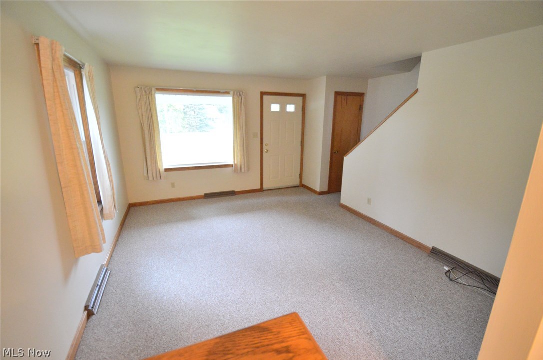 9911 Struthers Road New Middletown, OH 44442 - Photo 3 of 16