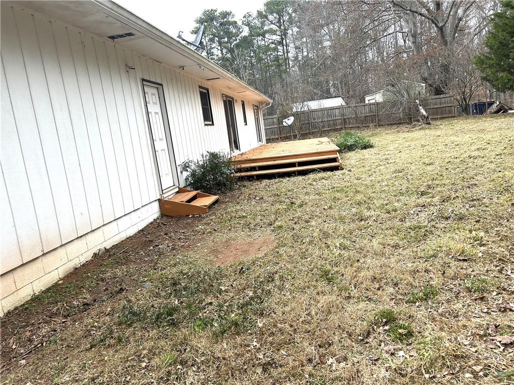 6174 Lower Dixie Lake Road Union City, GA 30291 - Photo 16 of 20