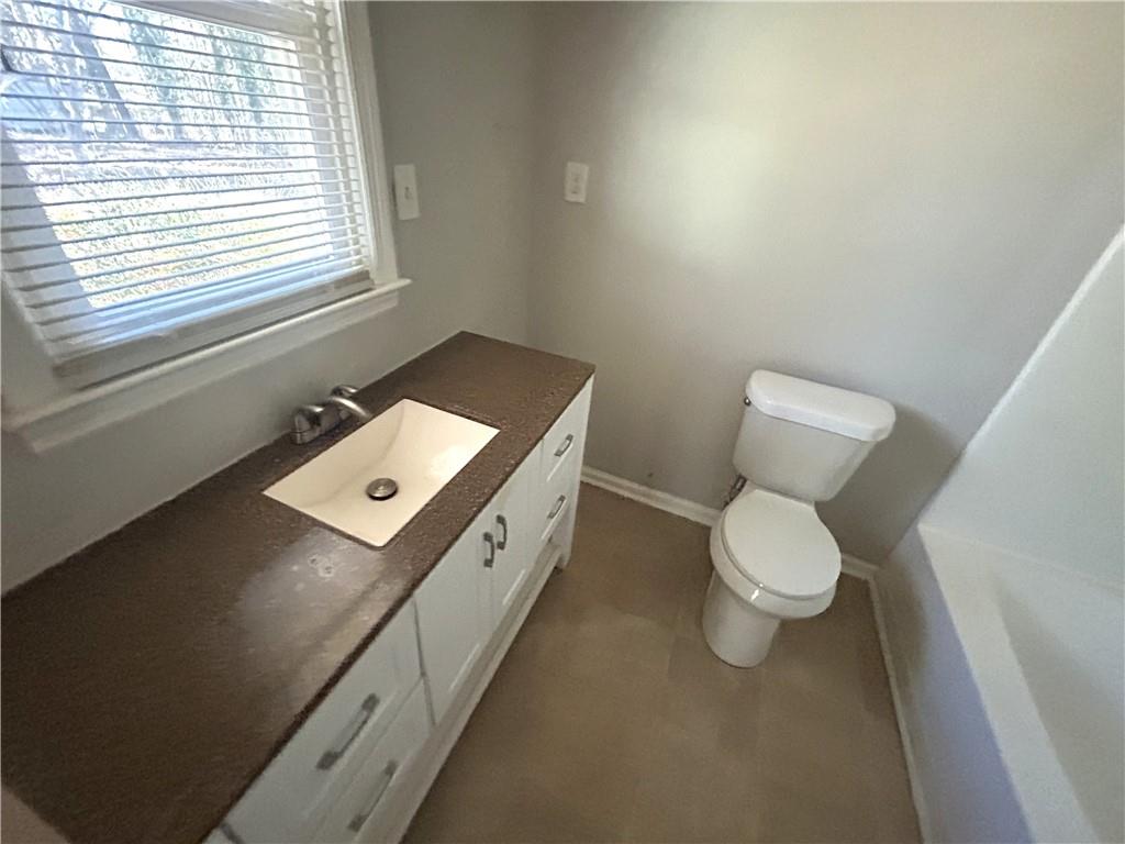 6174 Lower Dixie Lake Road Union City, GA 30291 - Photo 9 of 20