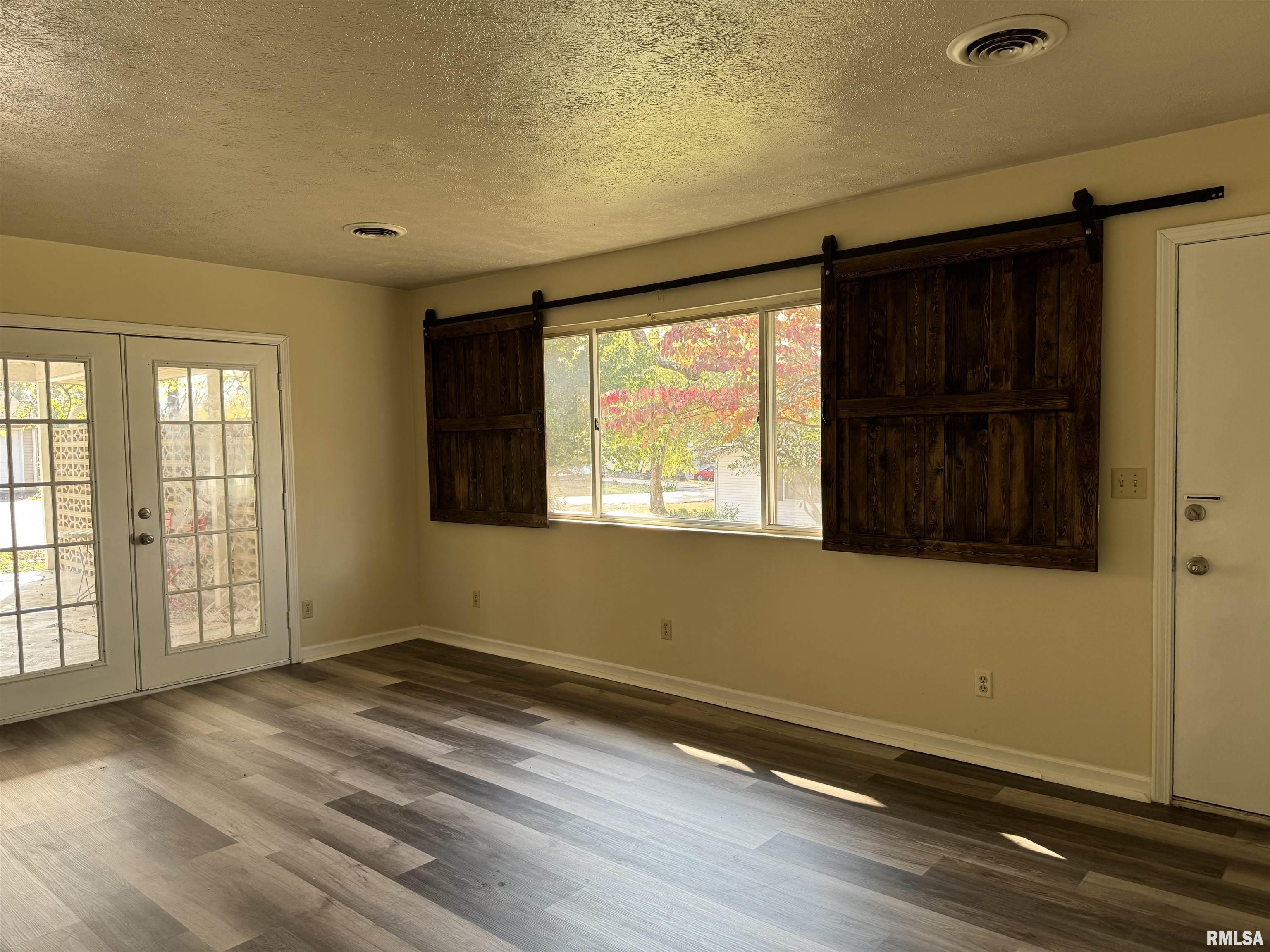 106 South 10th Street Vienna, IL 62995 - Photo 8 of 19 Gallery Image 8