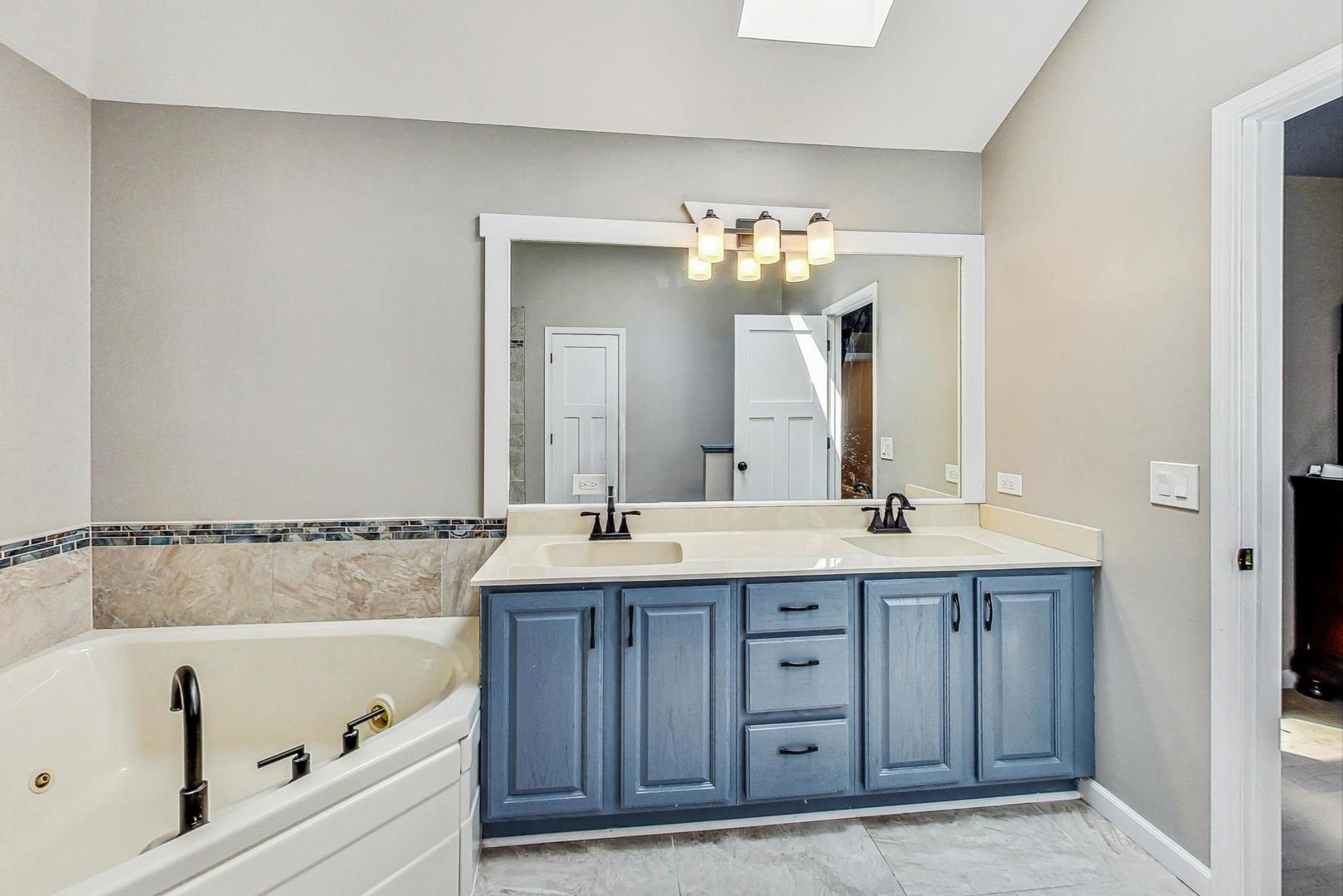 11101 West Riviera Drive Spring Grove, IL 60081 - Photo 23 of 50 Gallery Image 23