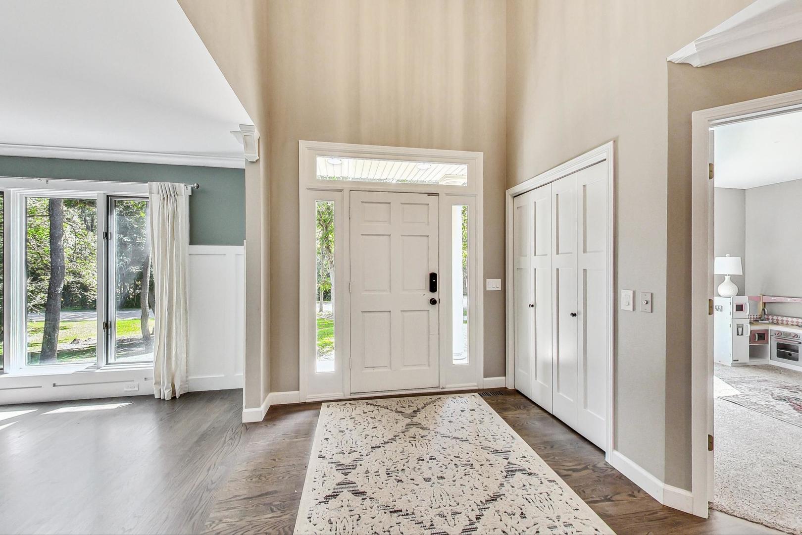11101 West Riviera Drive Spring Grove, IL 60081 - Photo 4 of 50 Gallery Image 4