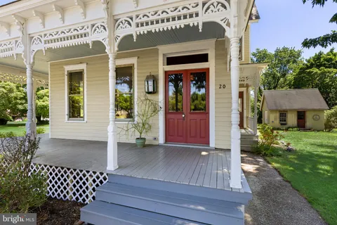 $385,000 | 20 North Greenwich Street, Alloway, NJ 08001