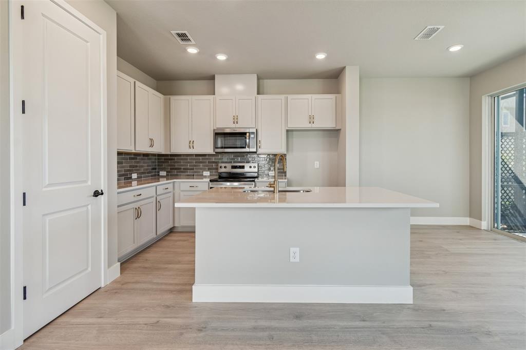 11734 Full Moon Loop Parrish, FL 34219 - Photo 8 of 53