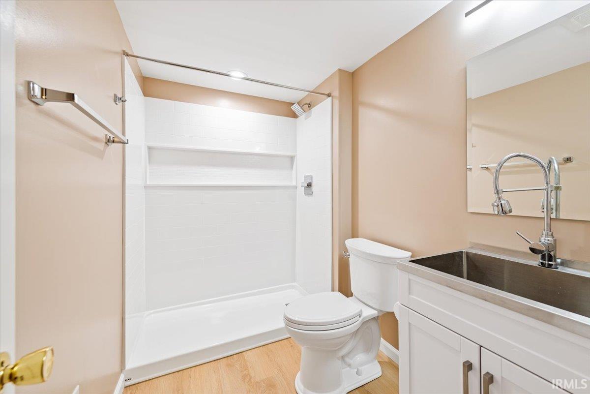 4920 East Ridgewood Drive Bloomington, IN 47401 - Photo 19 of 35