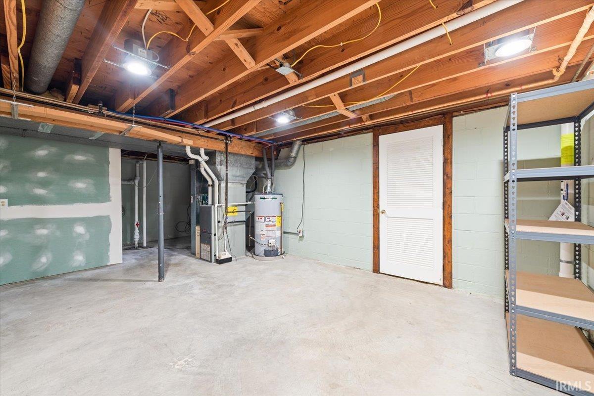 4920 East Ridgewood Drive Bloomington, IN 47401 - Photo 23 of 35