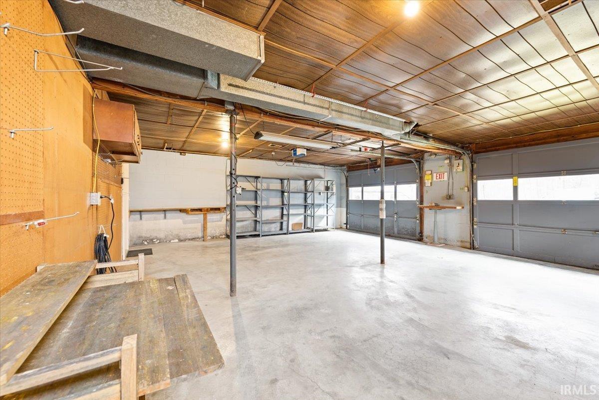 4920 East Ridgewood Drive Bloomington, IN 47401 - Photo 24 of 35