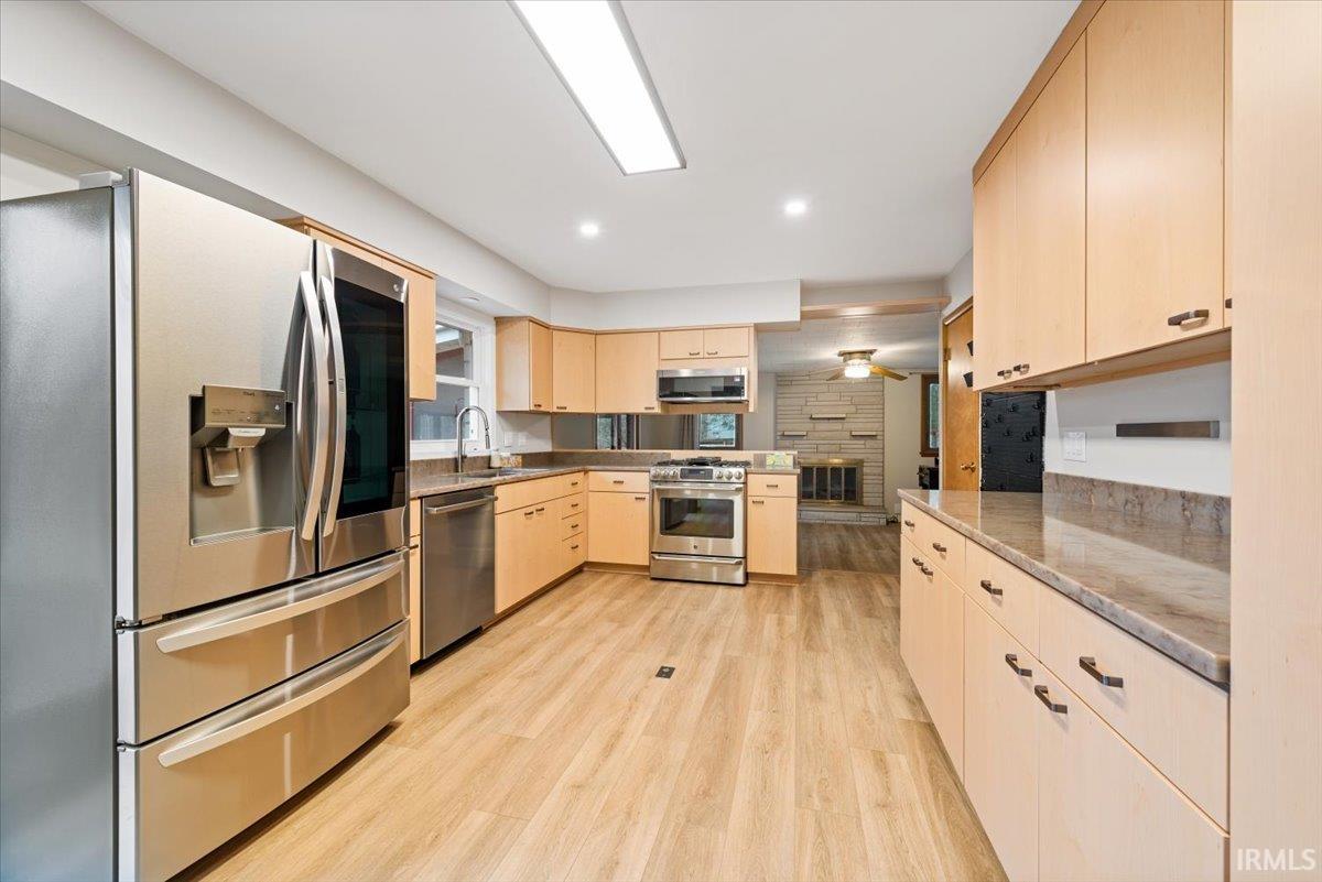 4920 East Ridgewood Drive Bloomington, IN 47401 - Photo 10 of 35