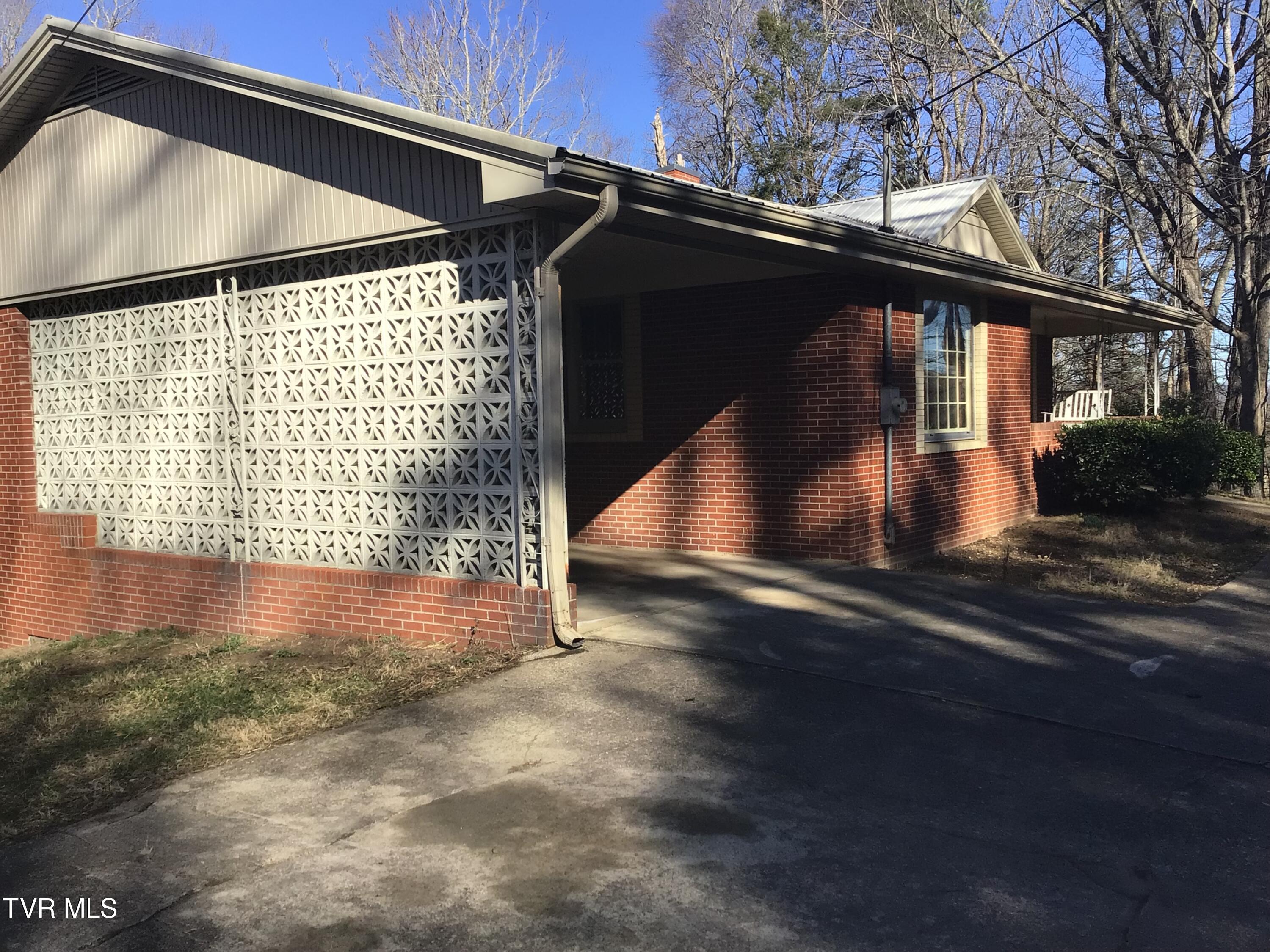 251 Bearfield Road Chuckey, TN 37641 - Photo 3 of 83 IMG_0981