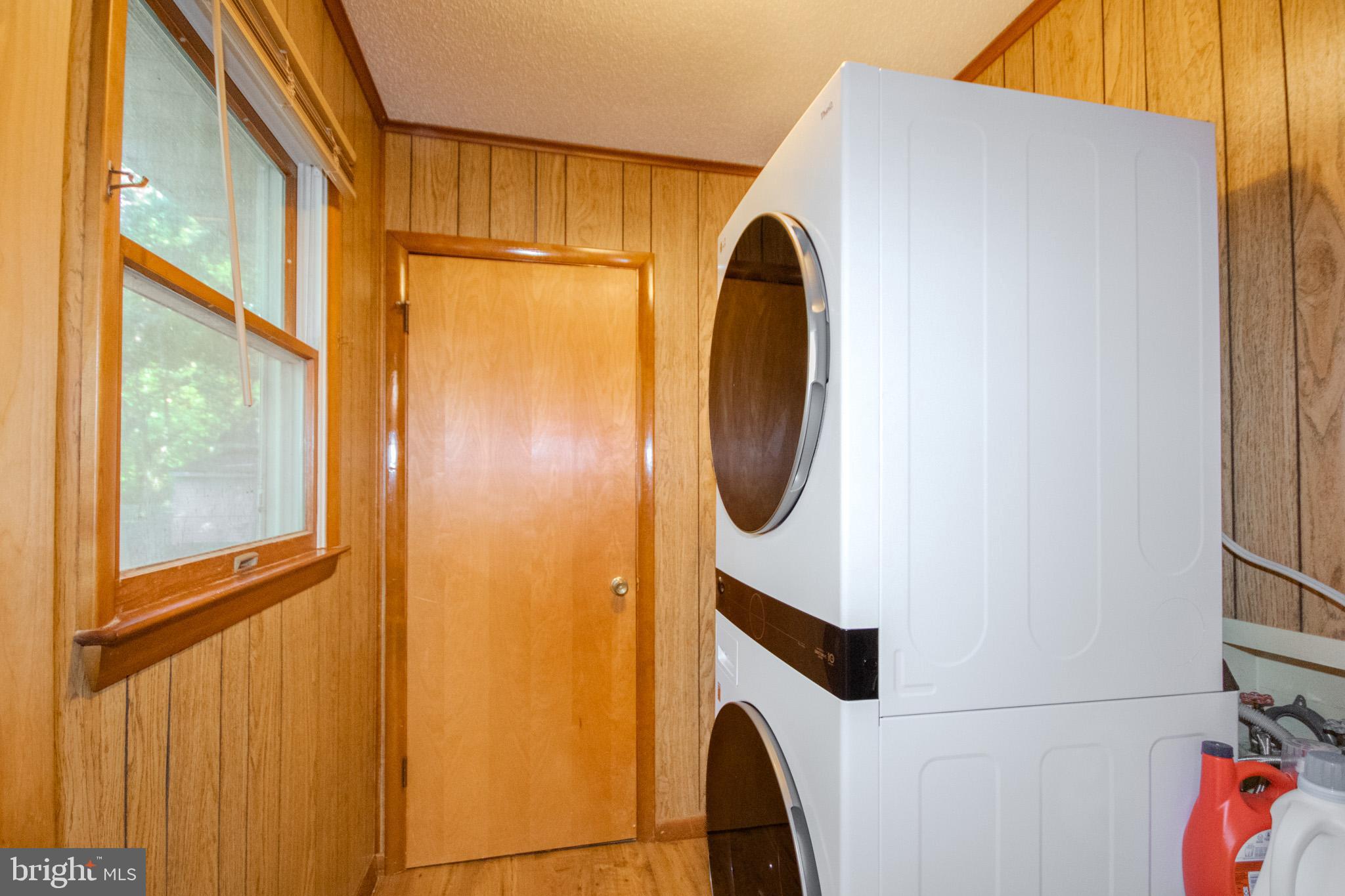 7218 Walston Switch Road Parsonsburg, MD 21849 - Photo 19 of 28 a close view of washer and dryer