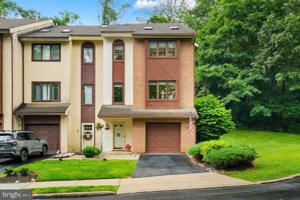$479,900 | 300 Westbriar Drive, Media, PA 19063