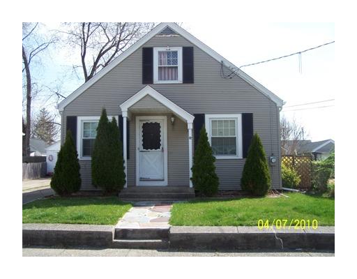 82 Woodhaven Road Pawtucket, RI 02861 - Photo 1 of 8 Exterior Front.
