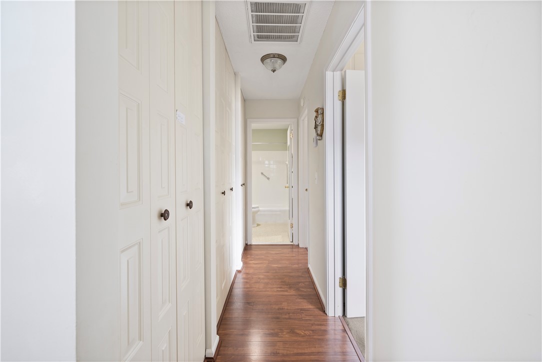 82 Fox Ridge Crescent Warwick, RI 02886 - Photo 11 of 36 Gallery Image 11