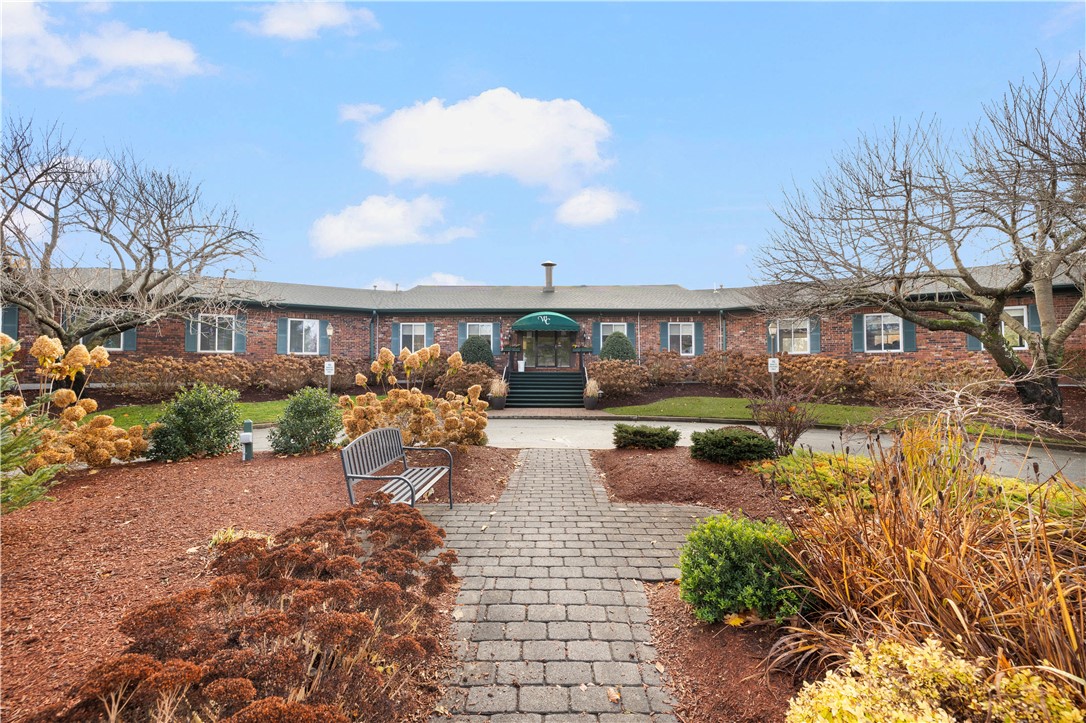 82 Fox Ridge Crescent Warwick, RI 02886 - Photo 26 of 36 Gallery Image 26