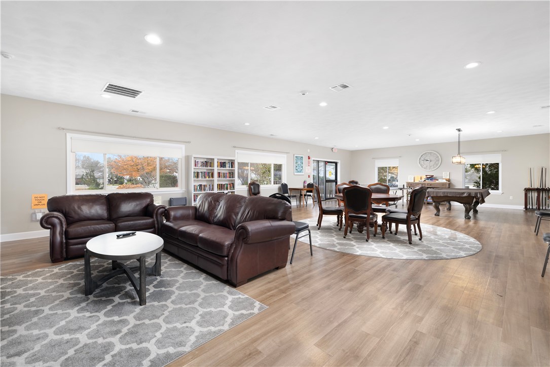 82 Fox Ridge Crescent Warwick, RI 02886 - Photo 29 of 36 Gallery Image 29