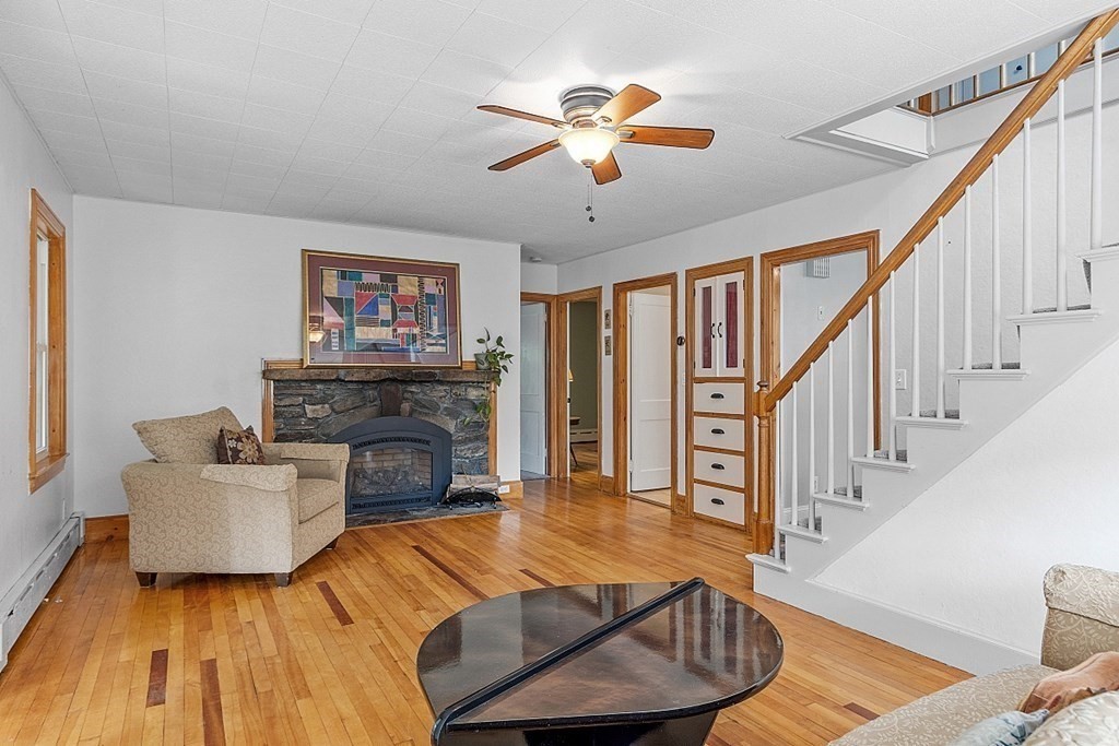 25 Gatehouse Road Westminster, MA 01473 - Photo 8 of 42