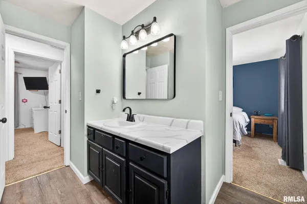 $219,000 | 15314 North Von Achen Drive, Chillicothe, IL 61523