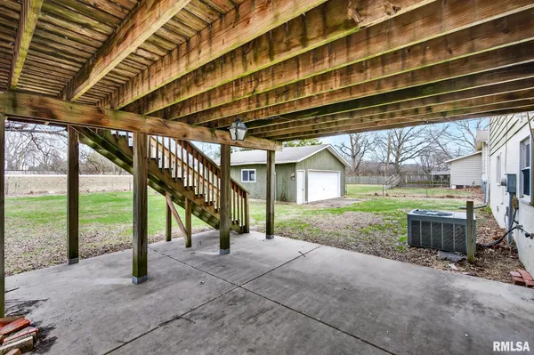 $219,000 | 15314 North Von Achen Drive, Chillicothe, IL 61523