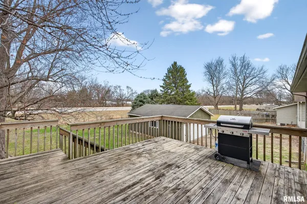 $219,000 | 15314 North Von Achen Drive, Chillicothe, IL 61523