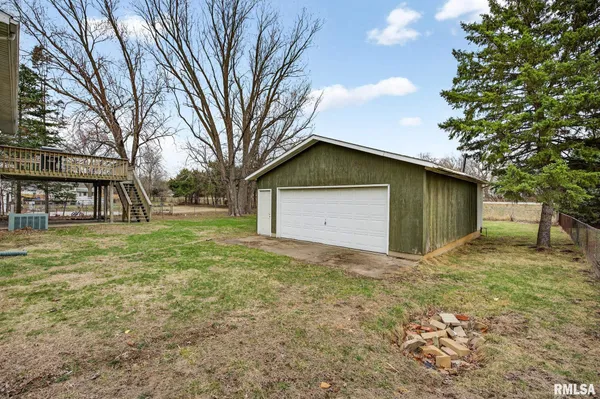 $219,000 | 15314 North Von Achen Drive, Chillicothe, IL 61523