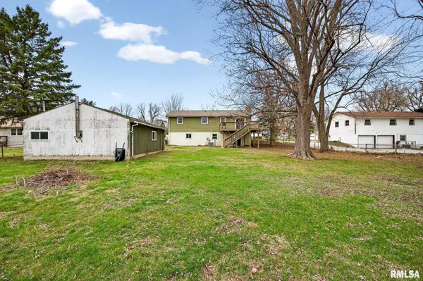 $219,000 | 15314 North Von Achen Drive, Chillicothe, IL 61523