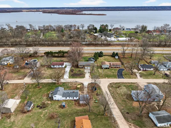 $219,000 | 15314 North Von Achen Drive, Chillicothe, IL 61523