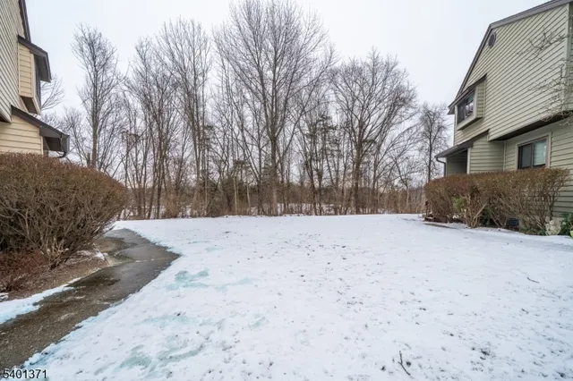 $319,900 | 44 Sparrow Circle, Newton, NJ 07860