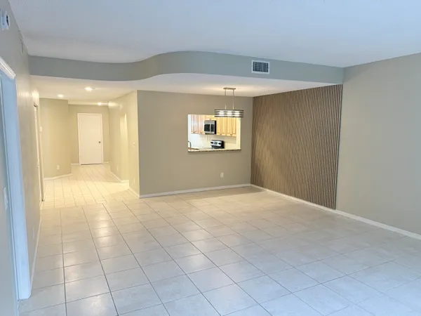 $3,600 | 8705 VÃa Giula, Unit 4, Boca Raton, FL 33496