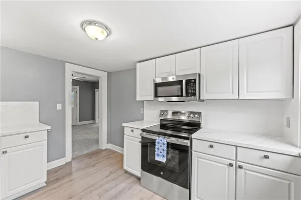 $247,500 | 304 East Shawnee Street, Paola, KS 66071
