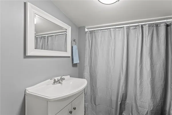 $247,500 | 304 East Shawnee Street, Paola, KS 66071
