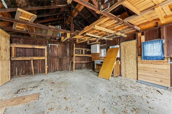 $247,500 | 304 East Shawnee Street, Paola, KS 66071